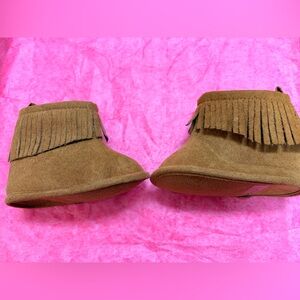 9-12 Velcro toddler boots.